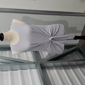 Women’s‎ Tie Front Tank Size Medium Blue & White